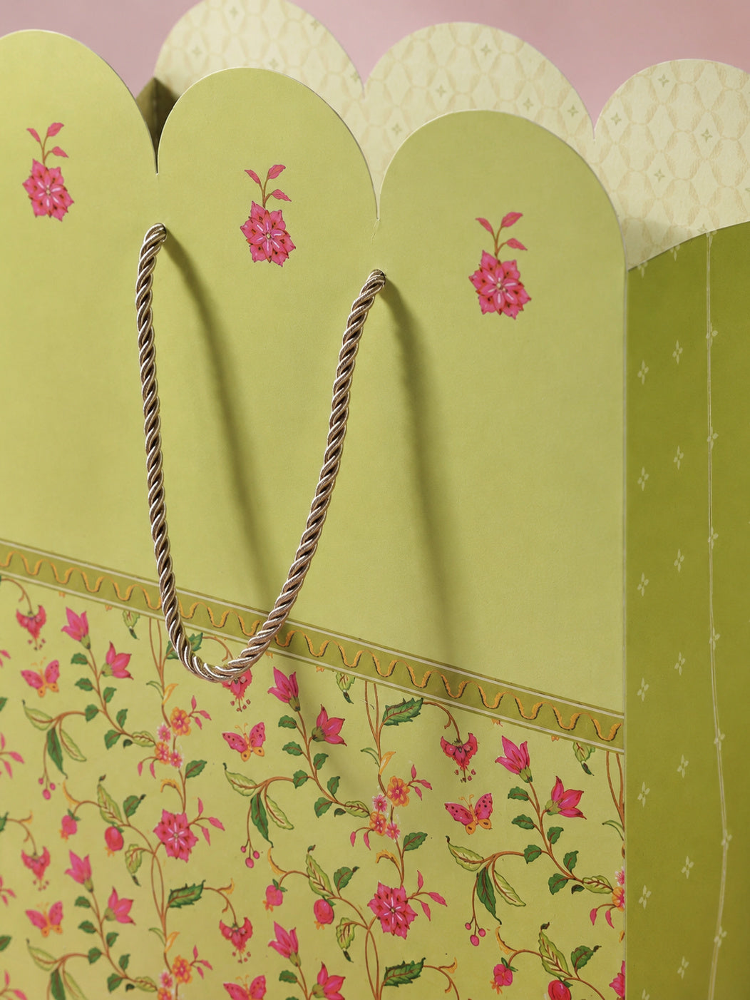 Summer Bloom gift bag — studio concept