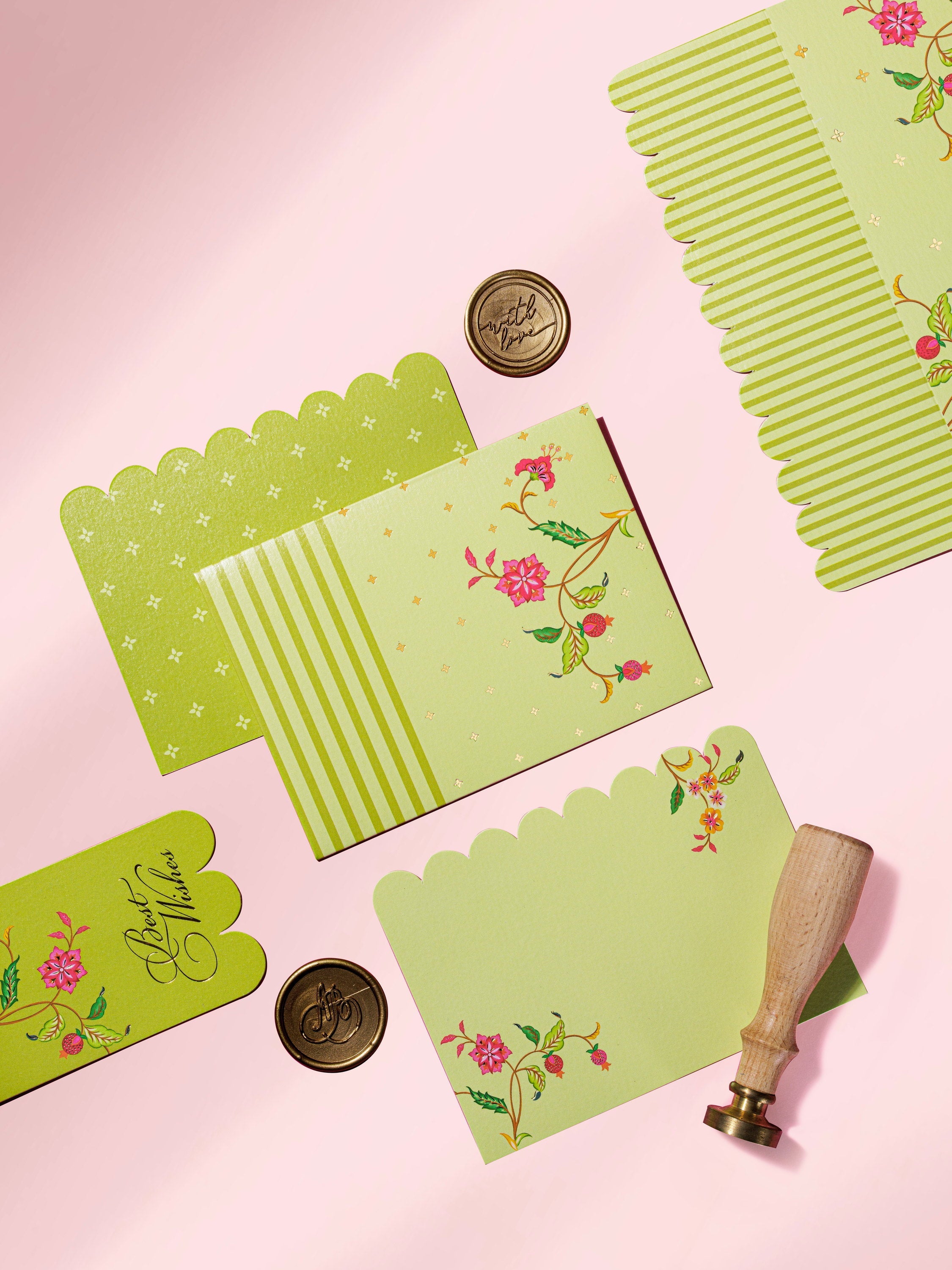 Summer Bloom thank-you cards with scalloped envelopes